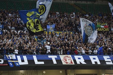 La mafia in curva: arrestati i capi ultras di Inter e Milan.